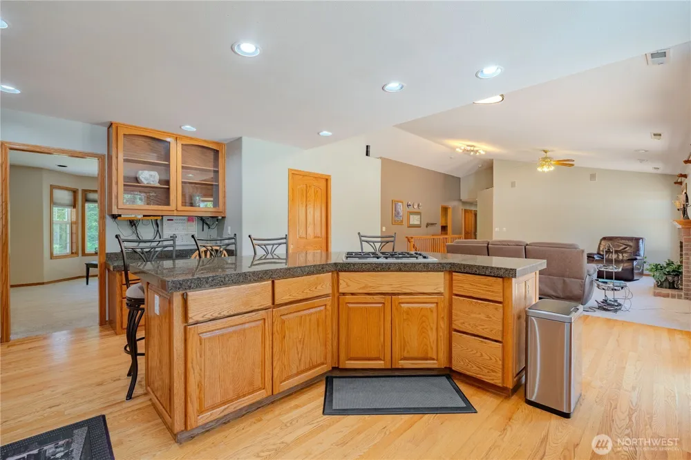 10800 NW 13th Place Salmon Creek, WA 98685