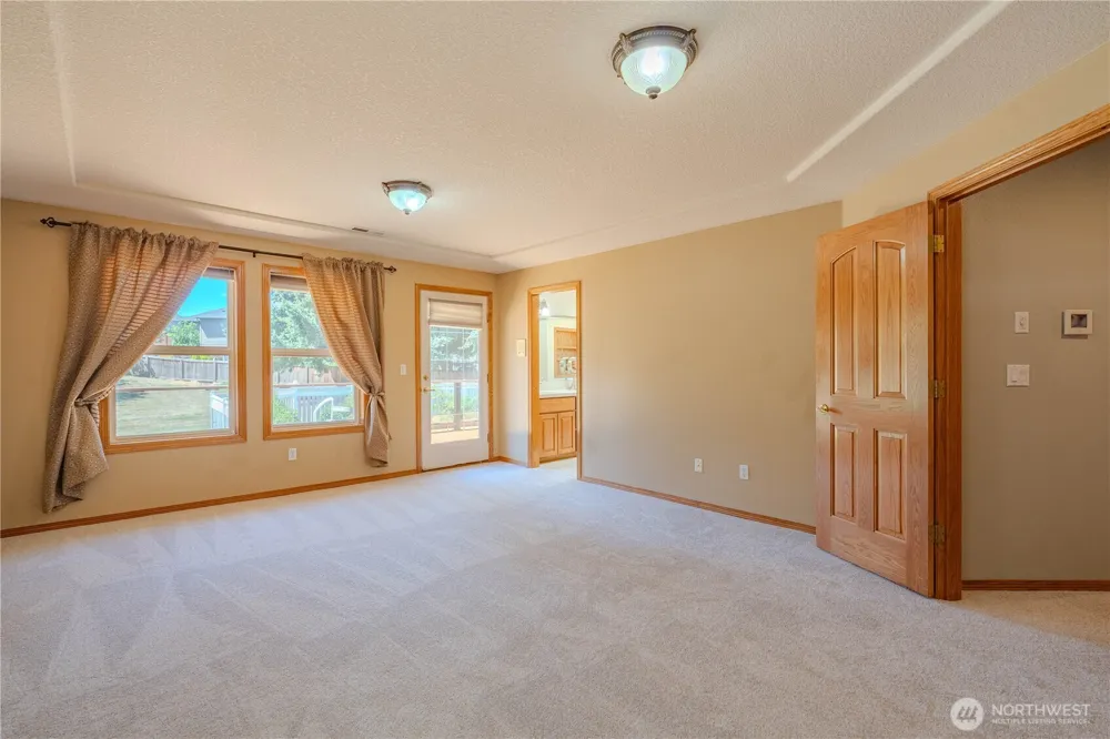 10800 NW 13th Place Salmon Creek, WA 98685