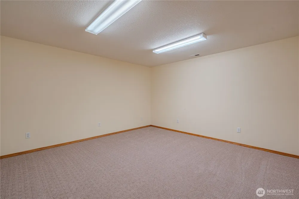 10800 NW 13th Place Salmon Creek, WA 98685