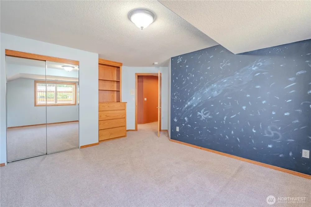 10800 NW 13th Place Salmon Creek, WA 98685
