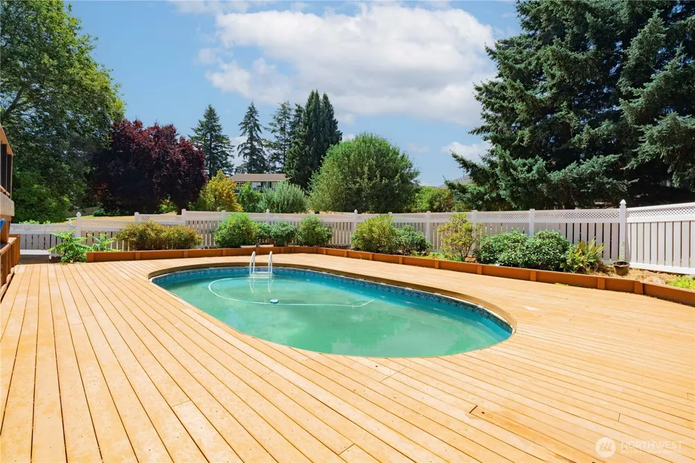 10800 NW 13th Place Salmon Creek, WA 98685