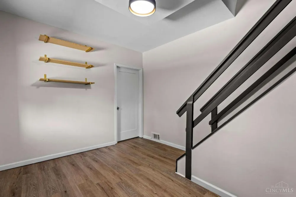 2562 Montana Avenue Cincinnati, OH 45211