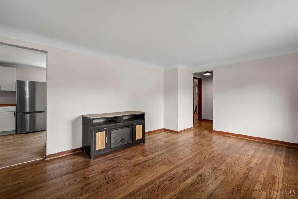 2562 Montana Avenue Cincinnati, OH 45211
