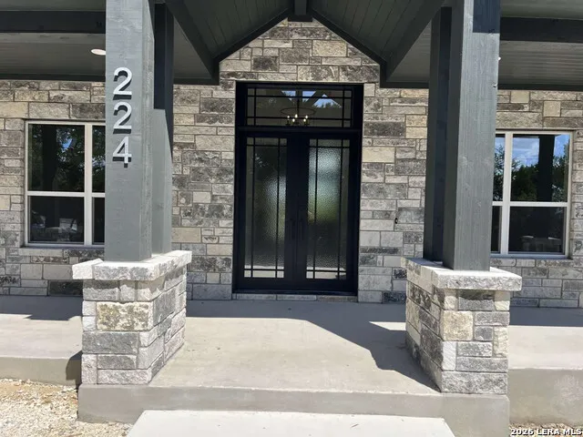 224 FREEDOM ST Fischer, TX 78623