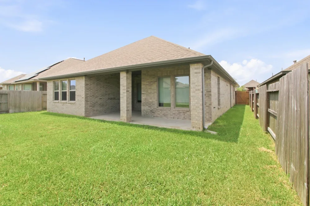 2706 Ocean Key Drive Texas City, TX 77568