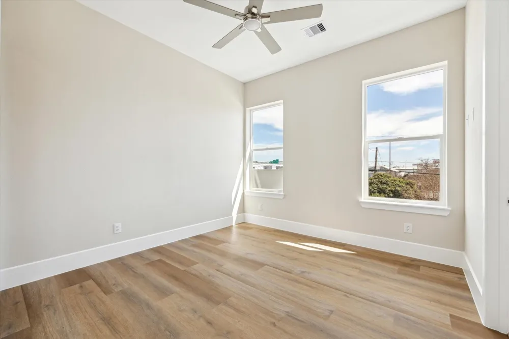 5613 Leonard Street Houston, TX 77023