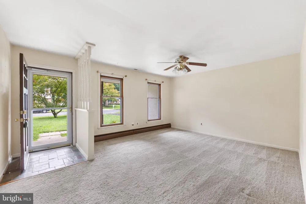 80 HIDDEN WOODS LANE Warminster, PA 18974