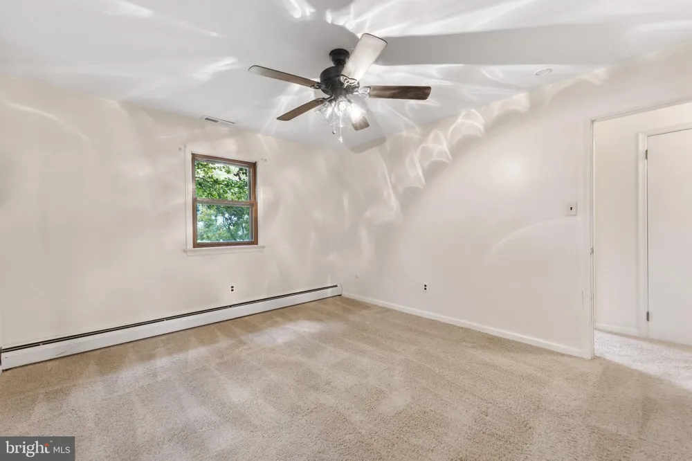80 HIDDEN WOODS LANE Warminster, PA 18974