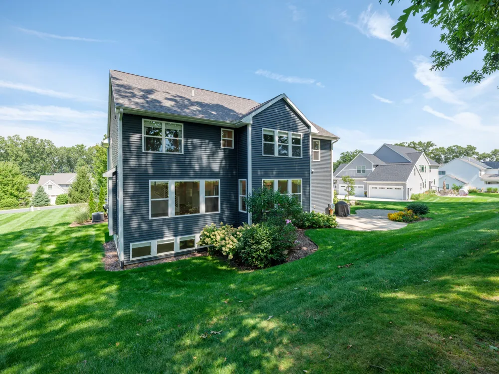 8569 Brighten Trail Mattawan, MI 49071