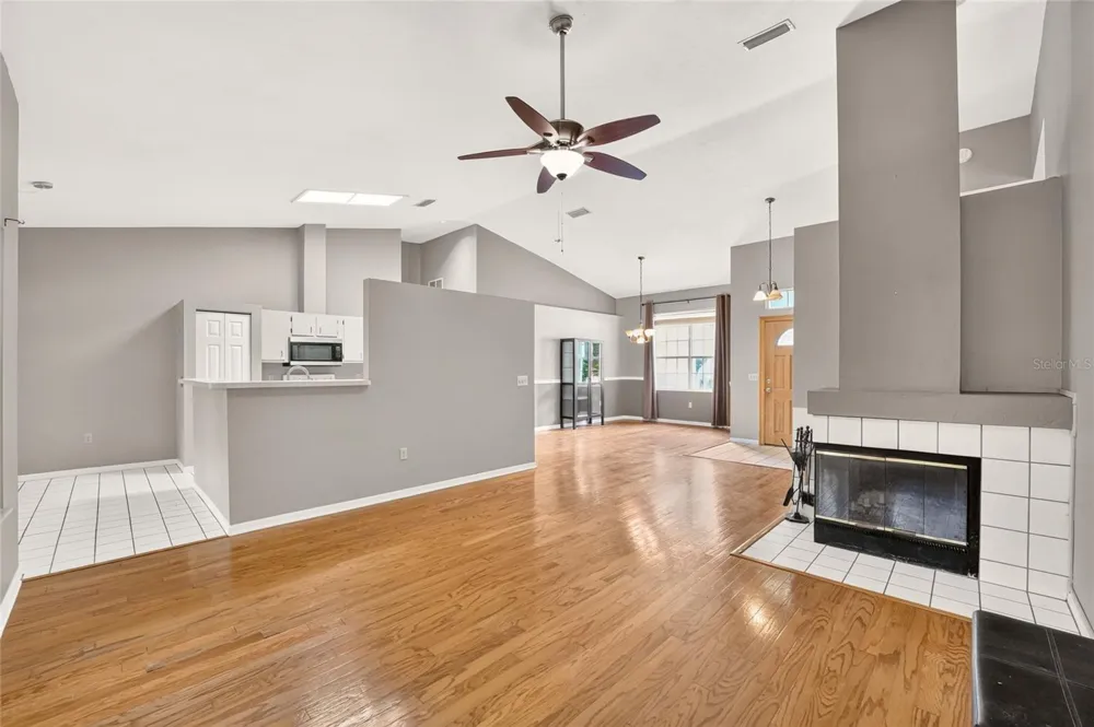 4140 NW 35TH STREET Gainesville, FL 32605