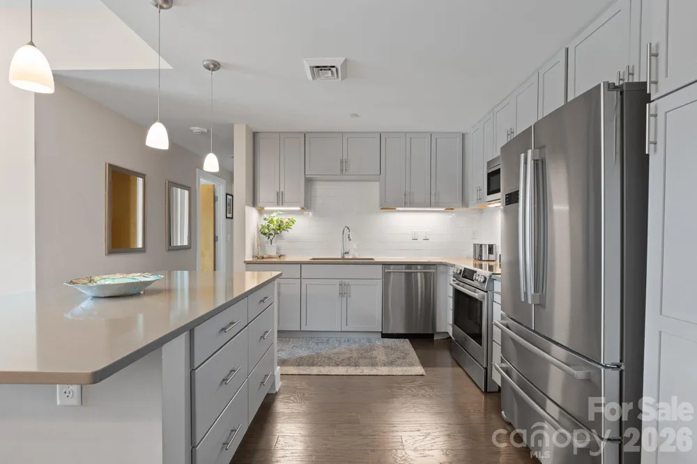 45 Asheland Avenue #405 Asheville, NC 28801
