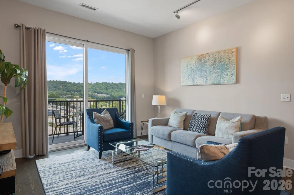 45 Asheland Avenue #405 Asheville, NC 28801