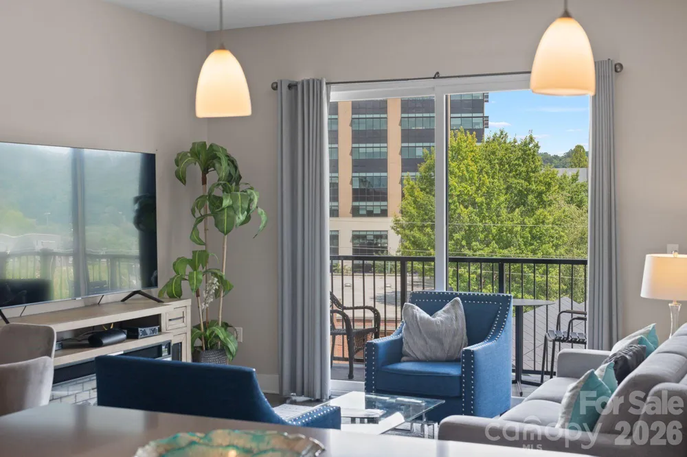 45 Asheland Avenue #405 Asheville, NC 28801