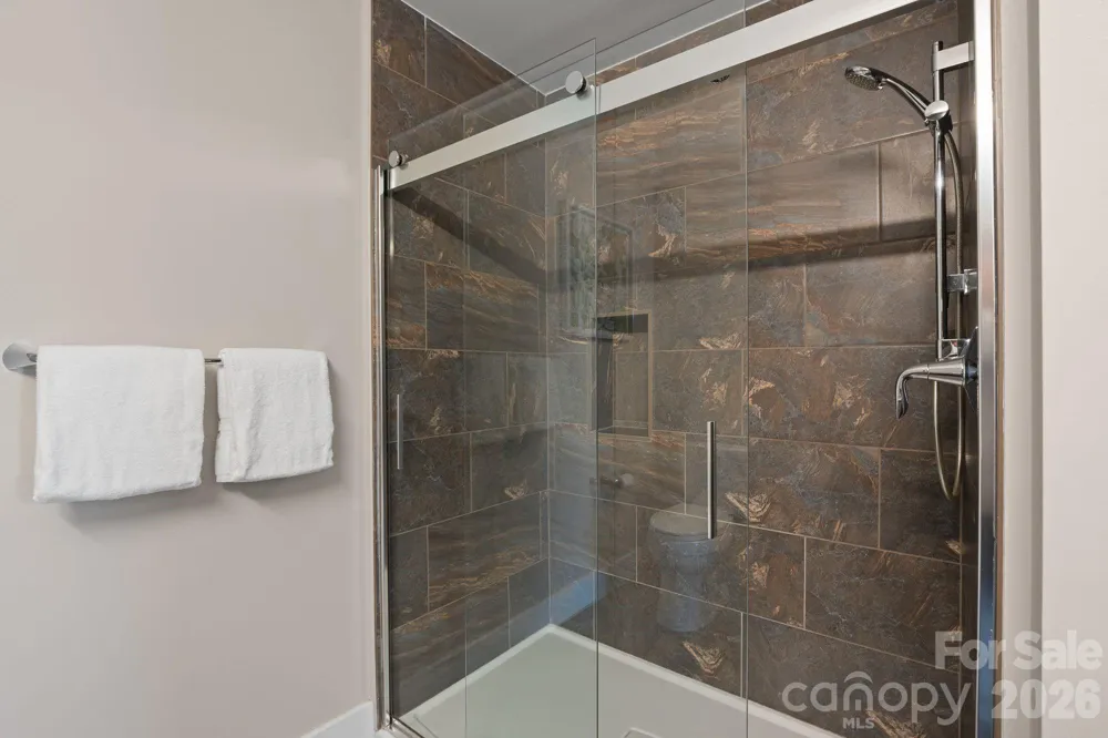 45 Asheland Avenue #405 Asheville, NC 28801
