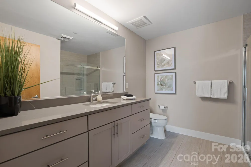 45 Asheland Avenue #405 Asheville, NC 28801