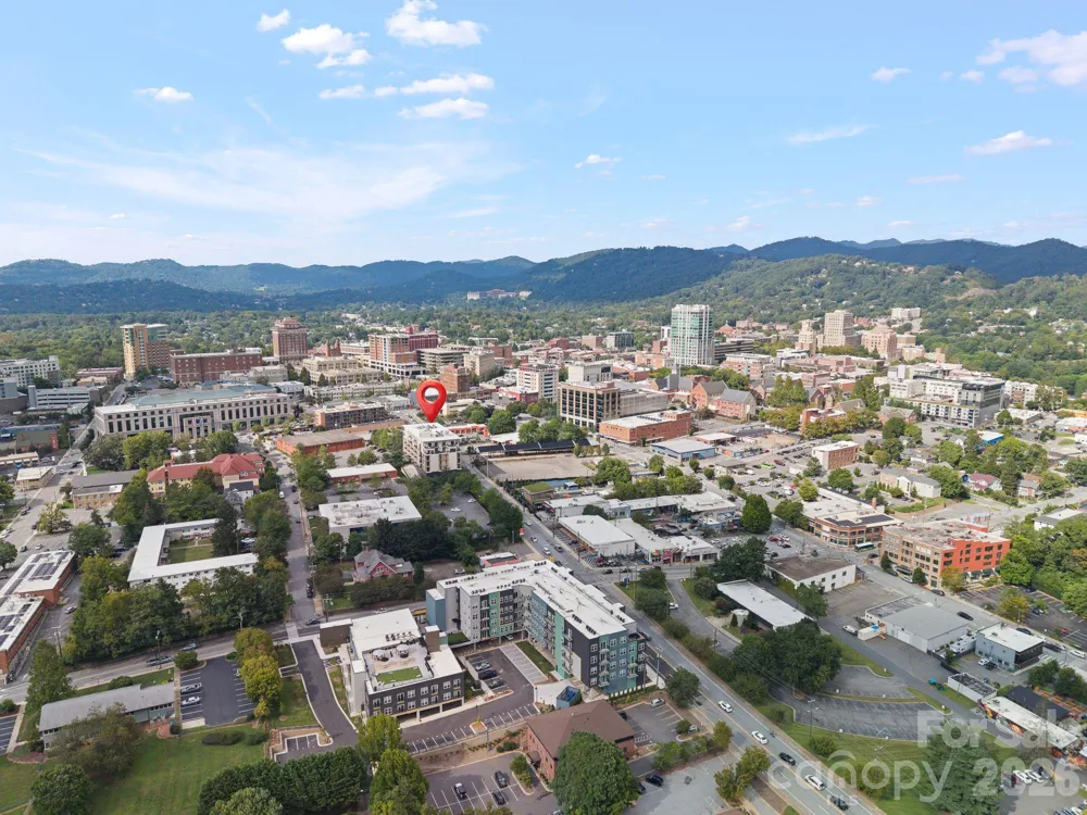 45 Asheland Avenue #405 Asheville, NC 28801