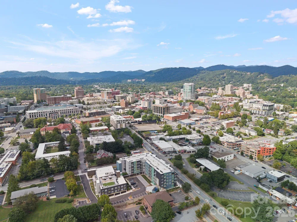 45 Asheland Avenue #405 Asheville, NC 28801