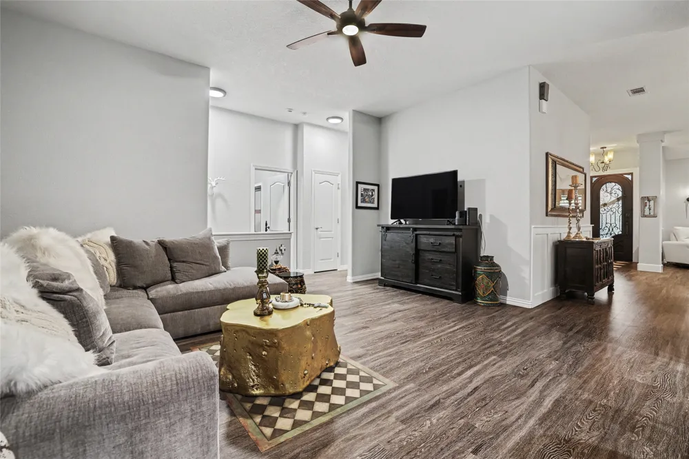 111 Brazos Drive Georgetown, TX 78628