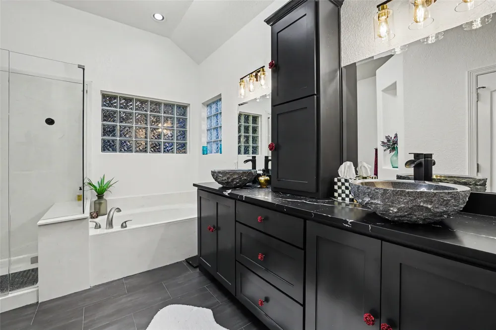 111 Brazos Drive Georgetown, TX 78628