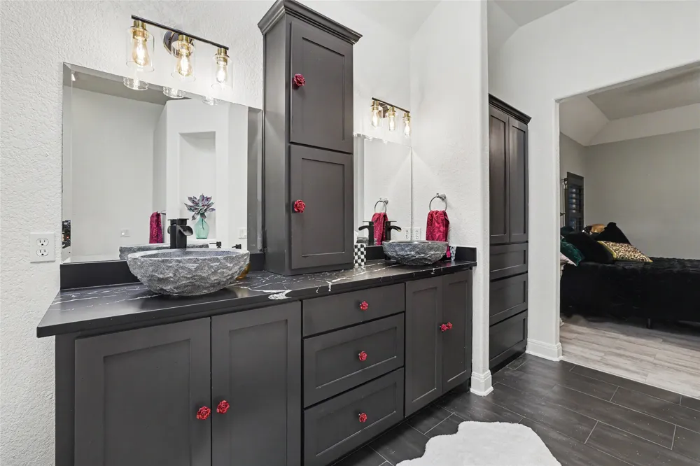111 Brazos Drive Georgetown, TX 78628