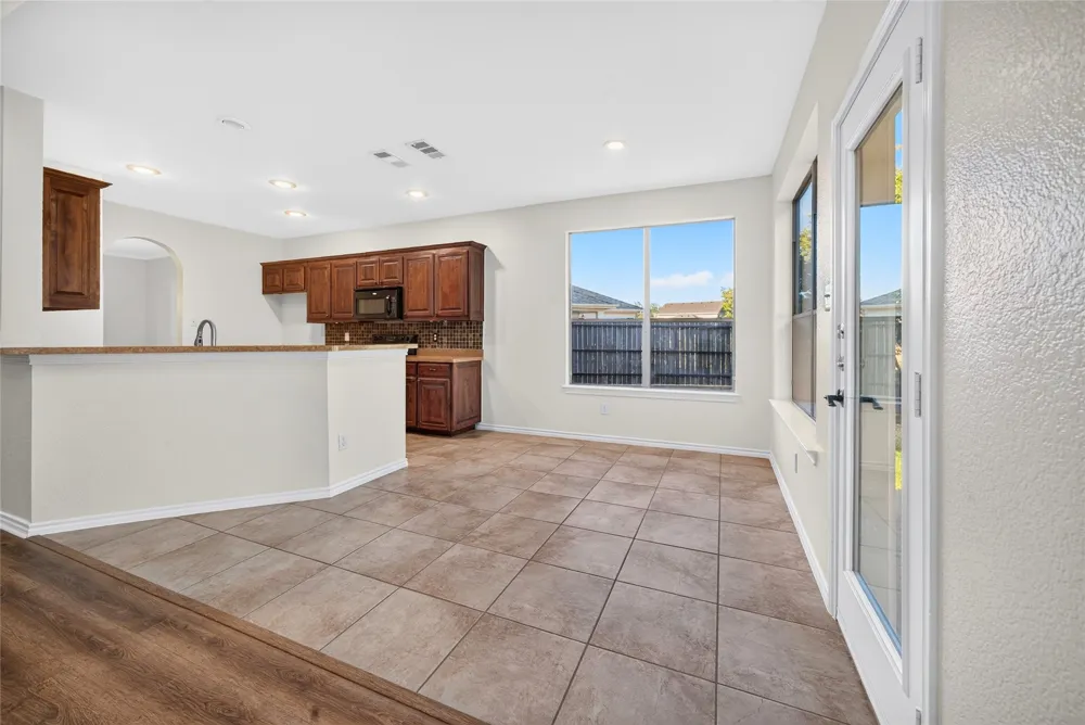 10834 Axton Court Fort Worth, TX 76052