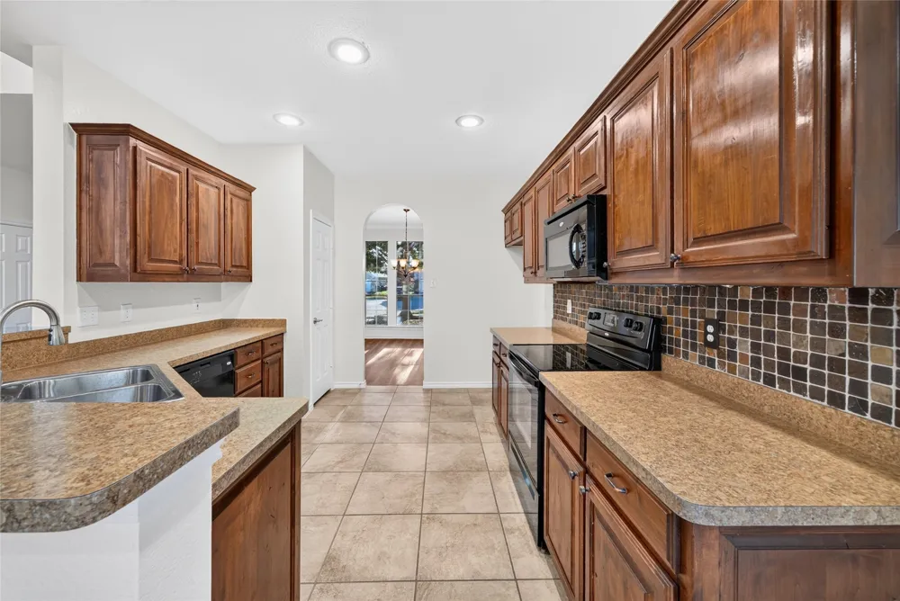 10834 Axton Court Fort Worth, TX 76052