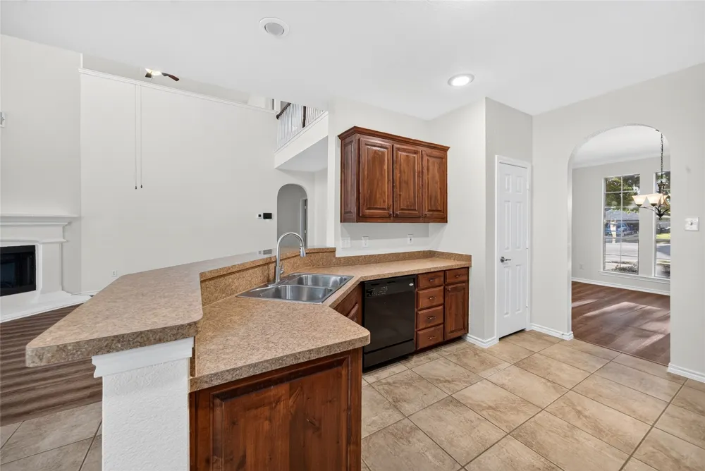 10834 Axton Court Fort Worth, TX 76052