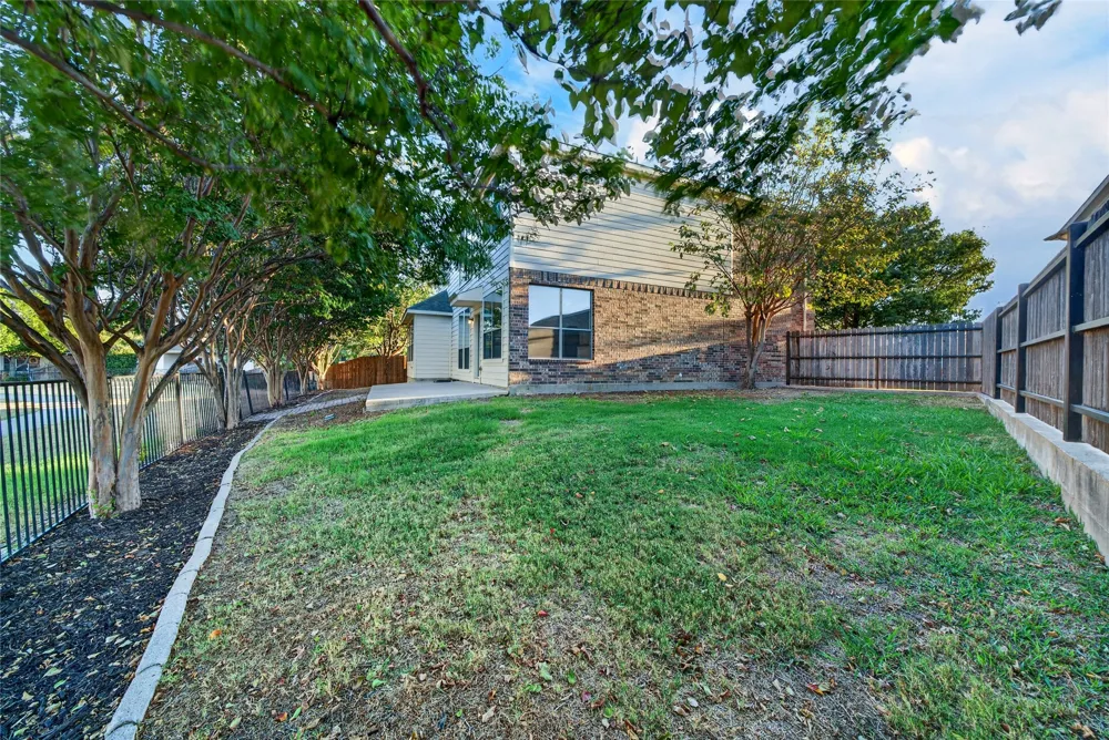 10834 Axton Court Fort Worth, TX 76052