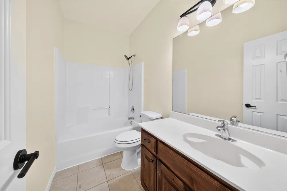 10834 Axton Court Fort Worth, TX 76052
