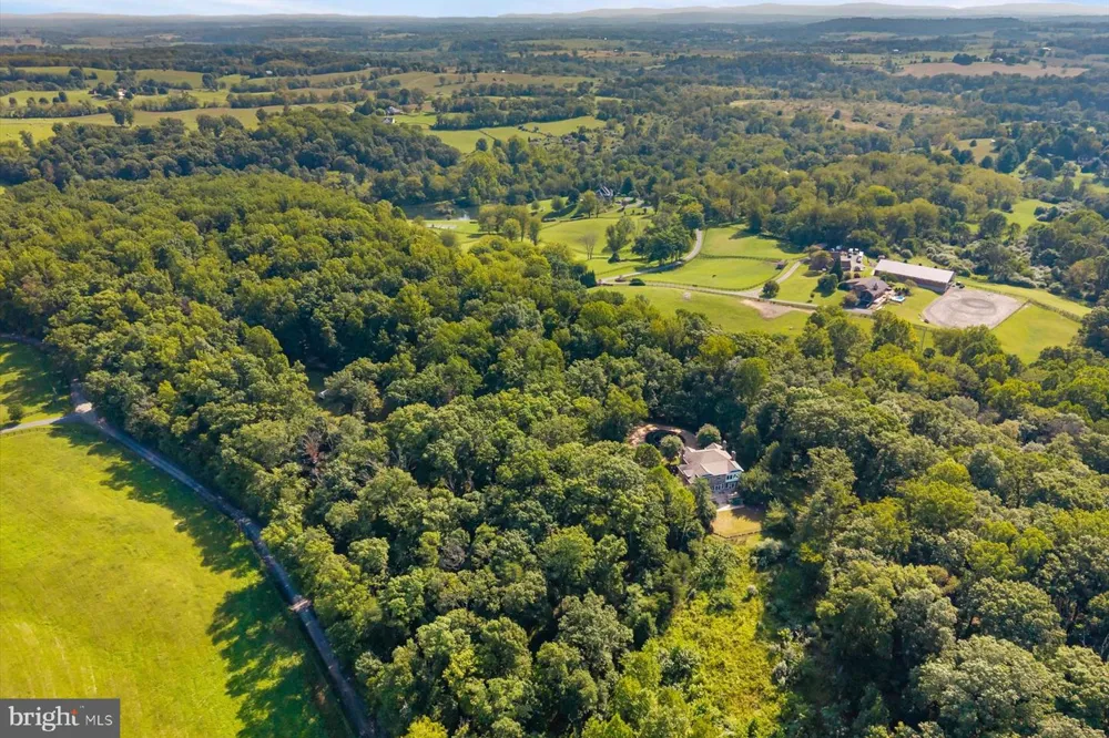 9565 BRIAR LANE Delaplane, VA 20144
