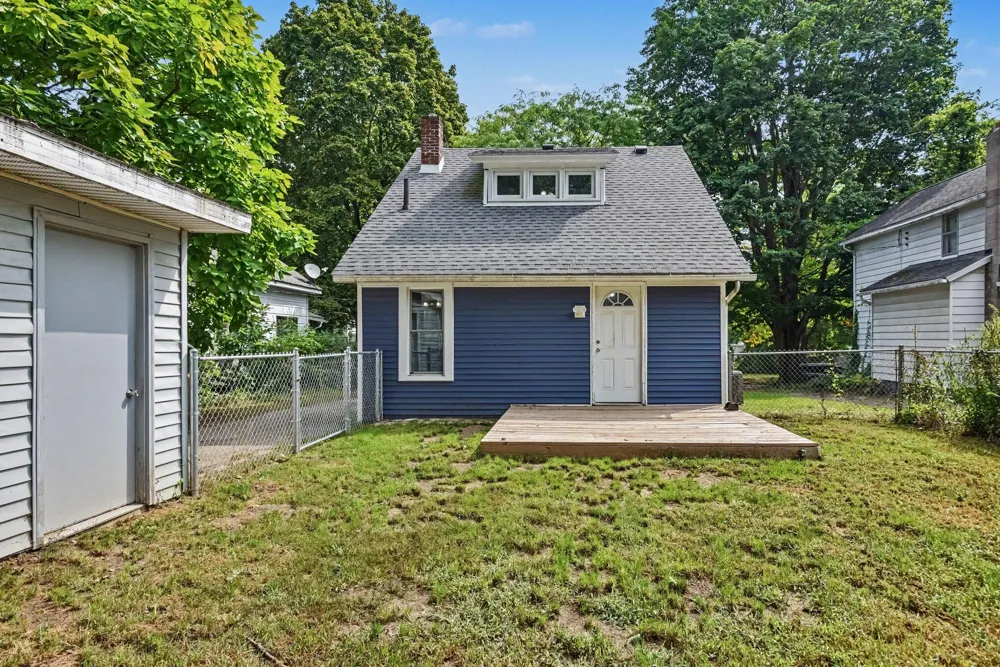 809 Hall Street Albion, MI 49224