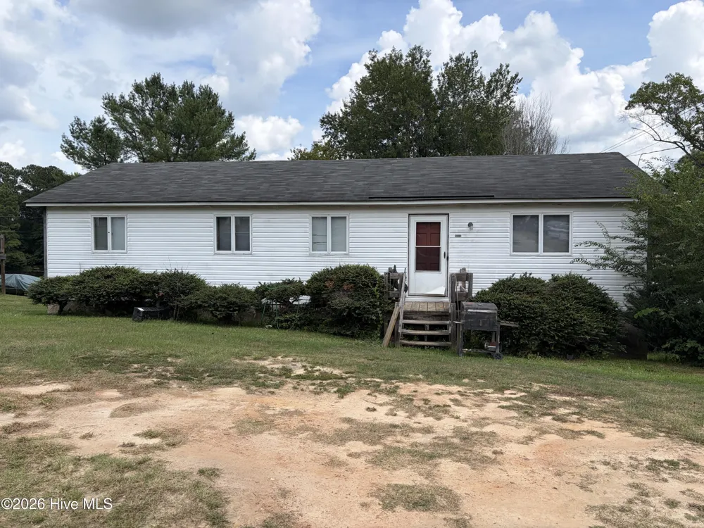 611 Lakeview Drive Nashville, NC 27856