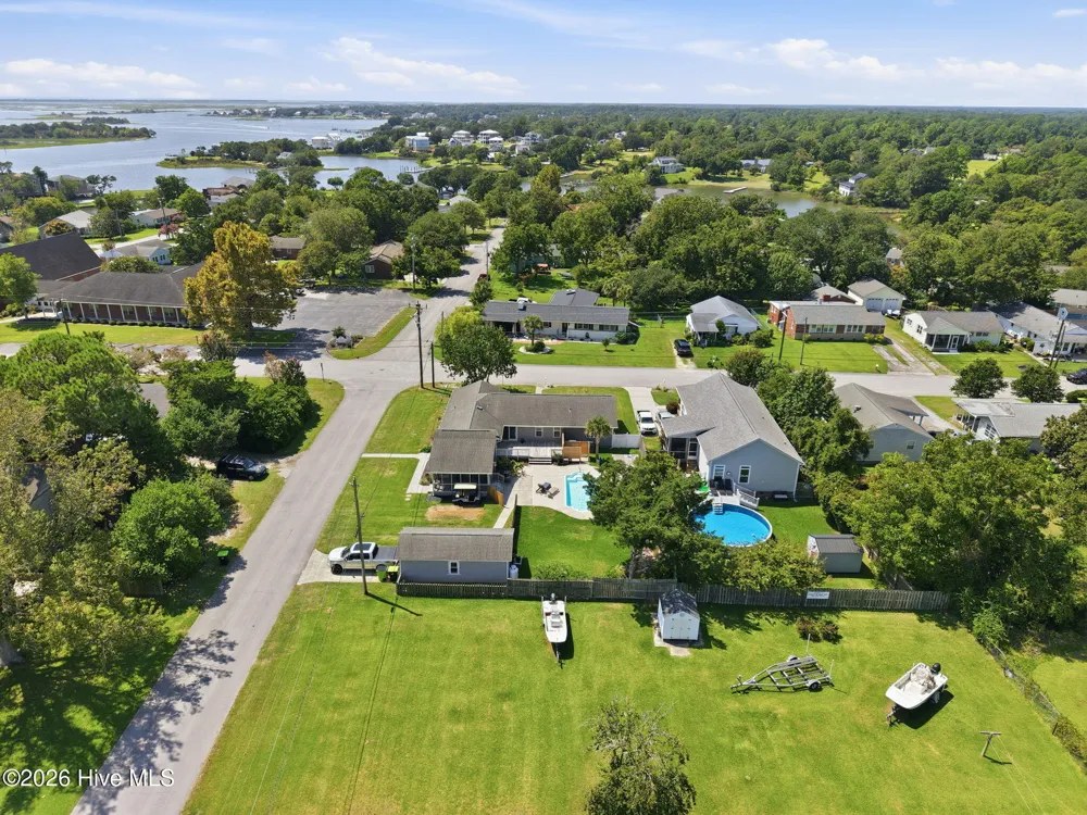 602 W Broad Street Swansboro, NC 28584