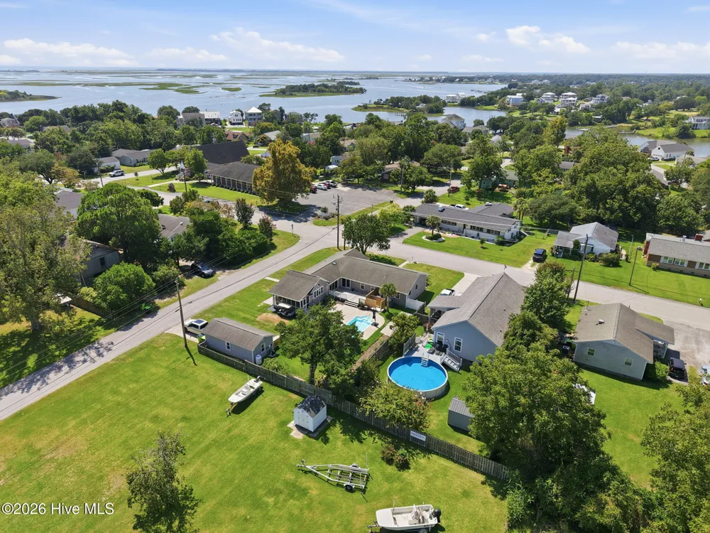 602 W Broad Street Swansboro, NC 28584