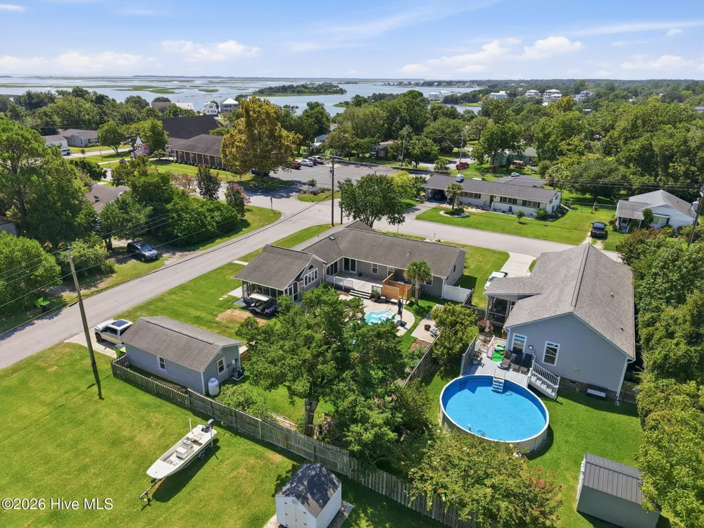 602 W Broad Street Swansboro, NC 28584