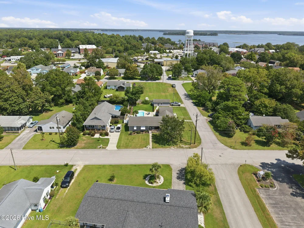 602 W Broad Street Swansboro, NC 28584