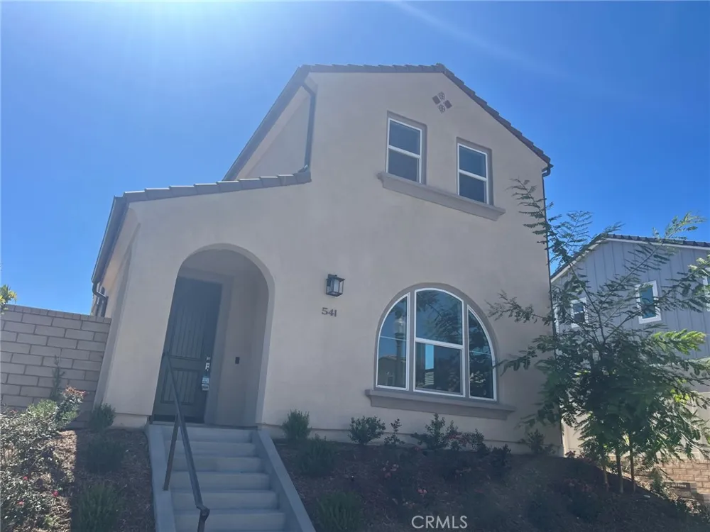 541 Tracy Place Ventura, CA 93004