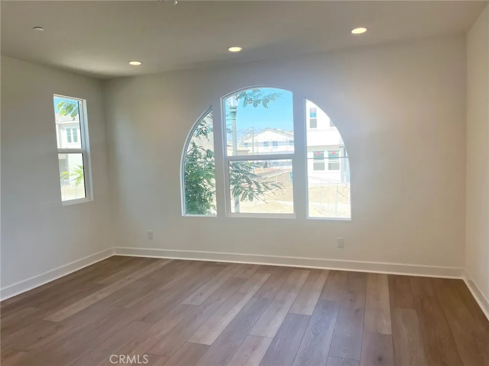 541 Tracy Place Ventura, CA 93004