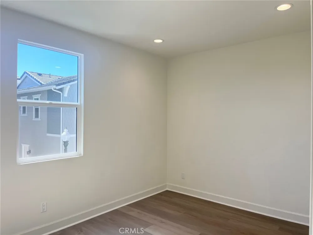541 Tracy Place Ventura, CA 93004