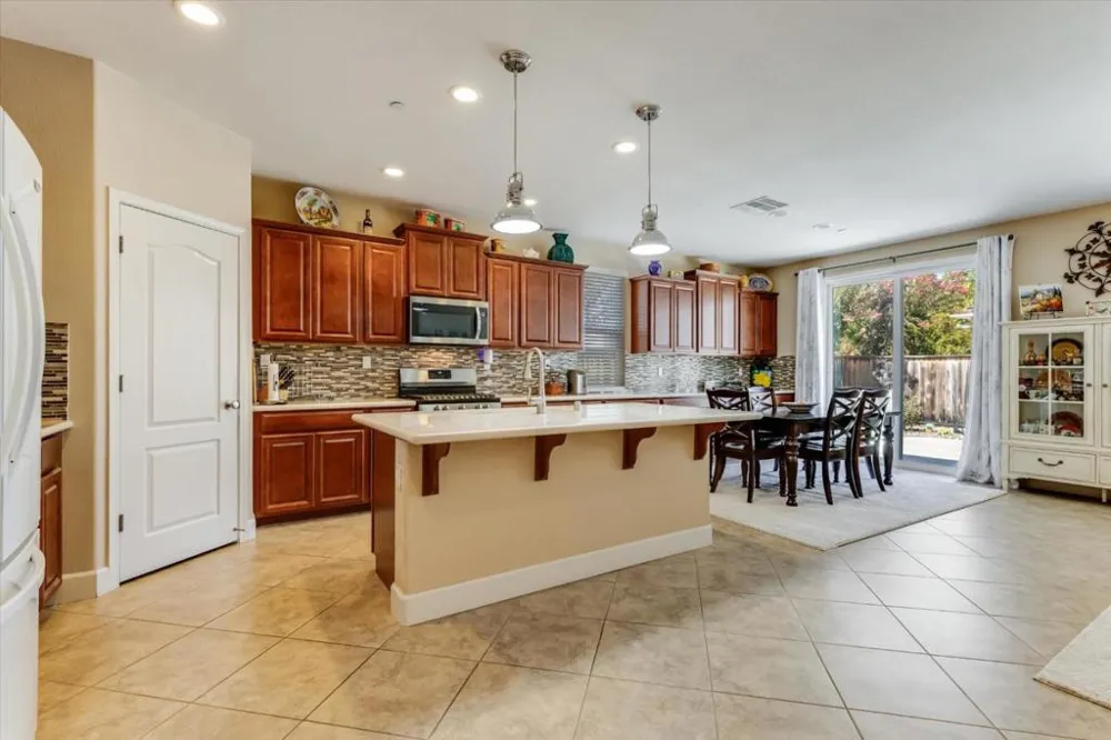 1787 Fennel Place Gilroy, CA 95020