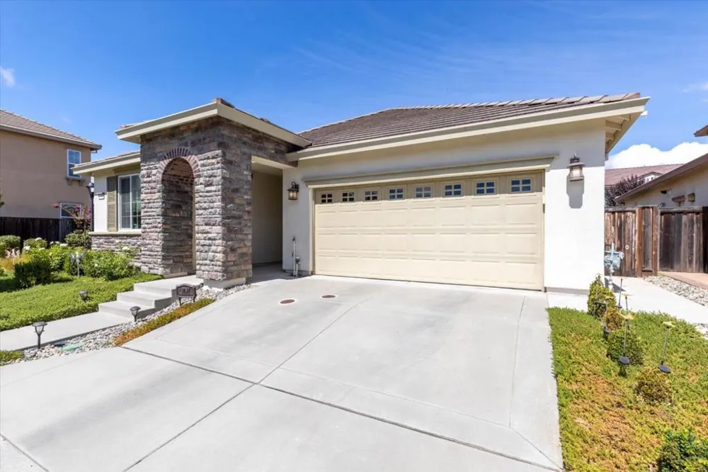 1787 Fennel Place Gilroy, CA 95020