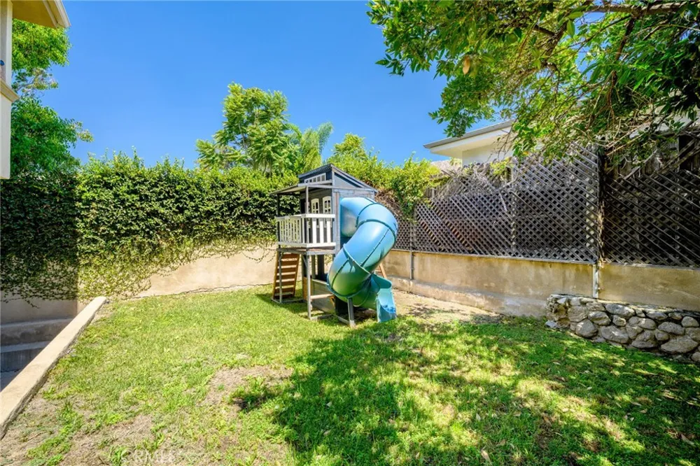 10508 Fernglen Avenue Tujunga, CA 91042