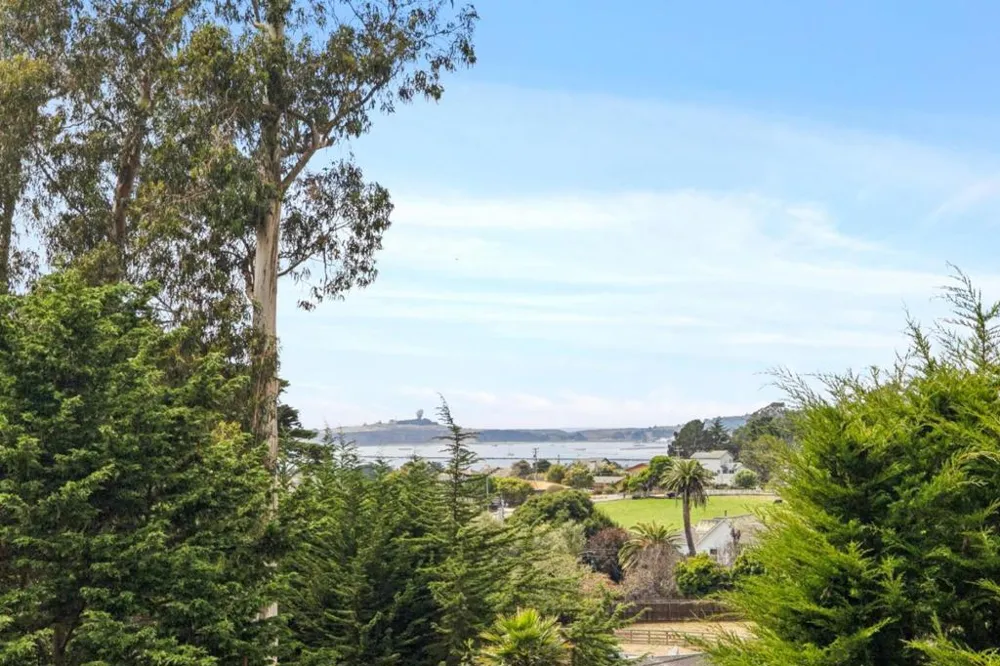 590 Miramar Drive Half Moon Bay, CA 94019