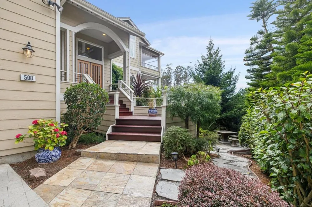 590 Miramar Drive Half Moon Bay, CA 94019