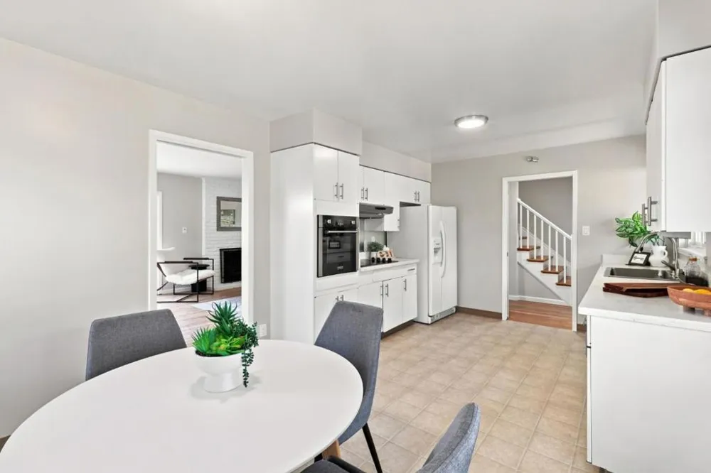 3705 Red Oak Way Redwood City, CA 94061