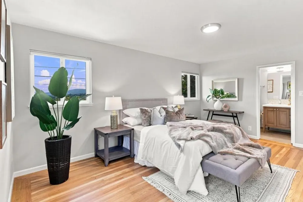 3705 Red Oak Way Redwood City, CA 94061