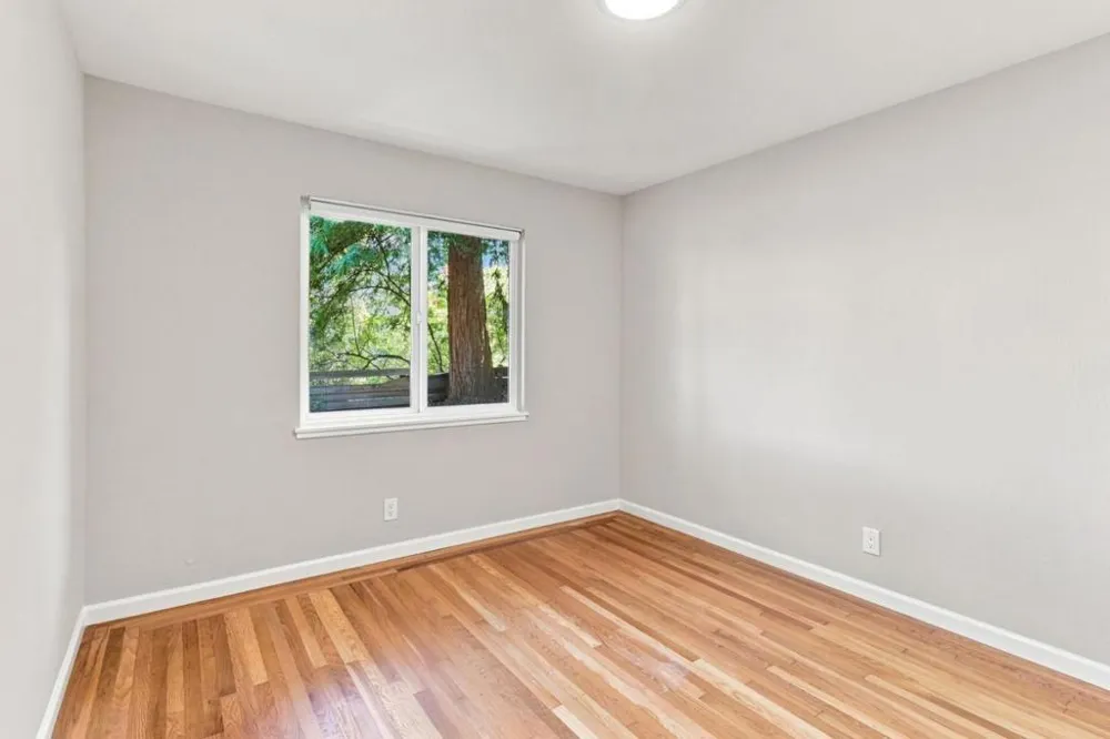 3705 Red Oak Way Redwood City, CA 94061