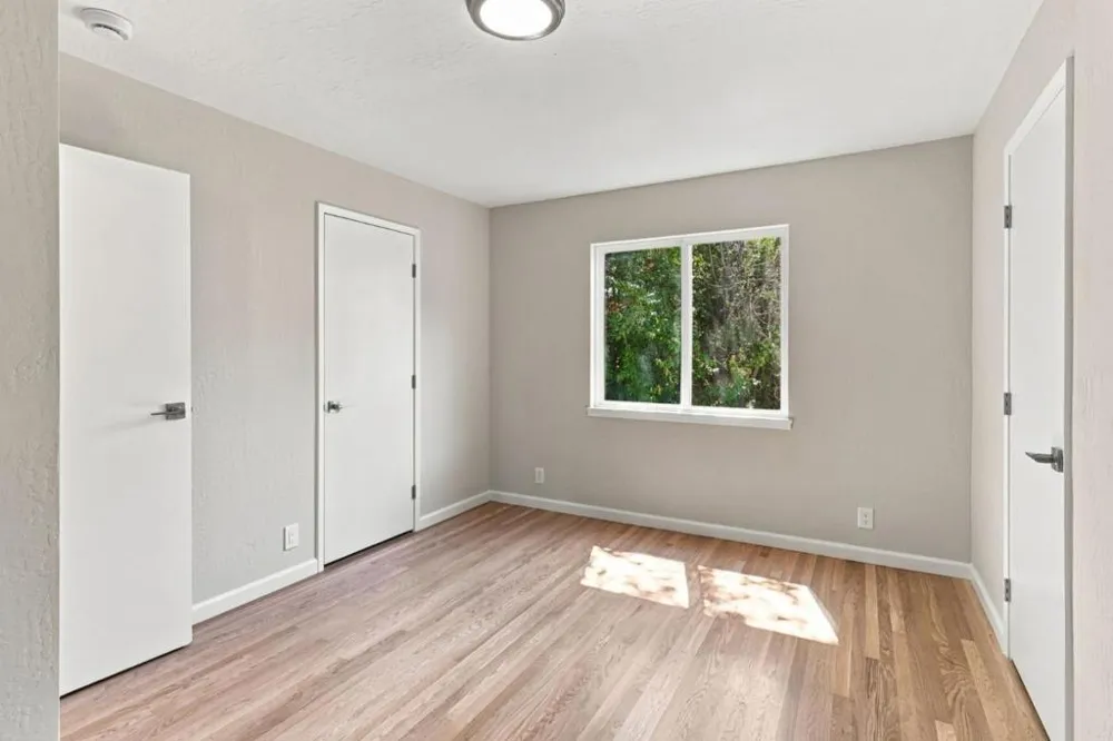 3705 Red Oak Way Redwood City, CA 94061