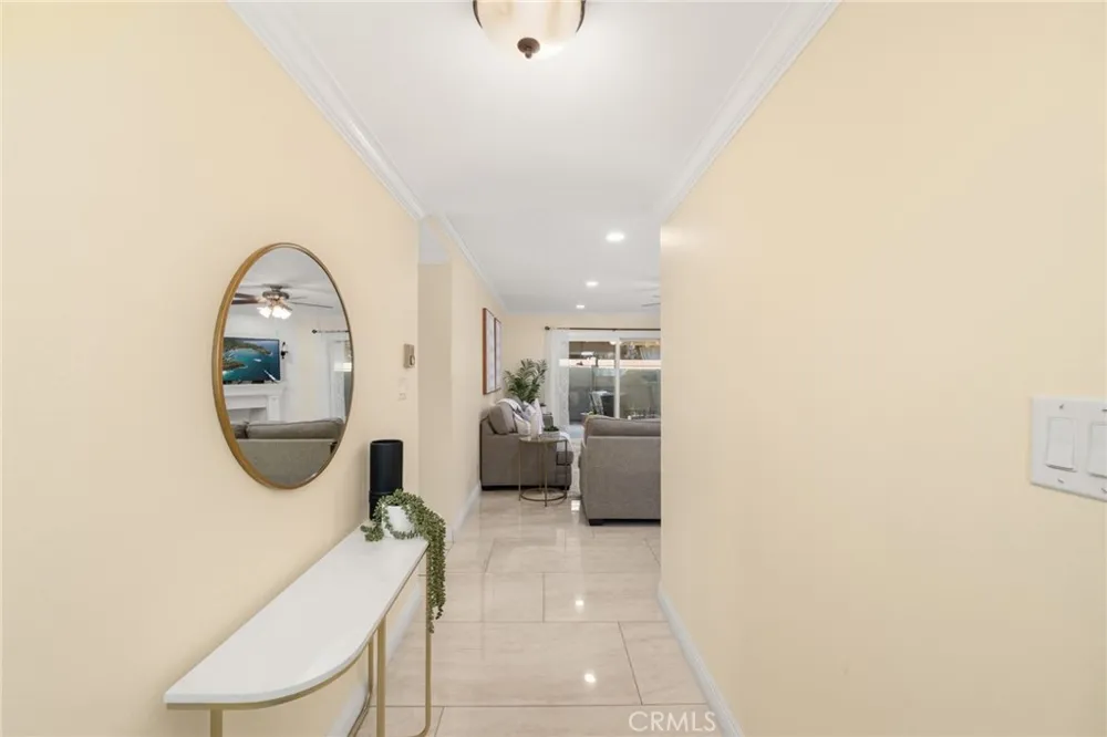 3139 E Chapman #3B Orange, CA 92869