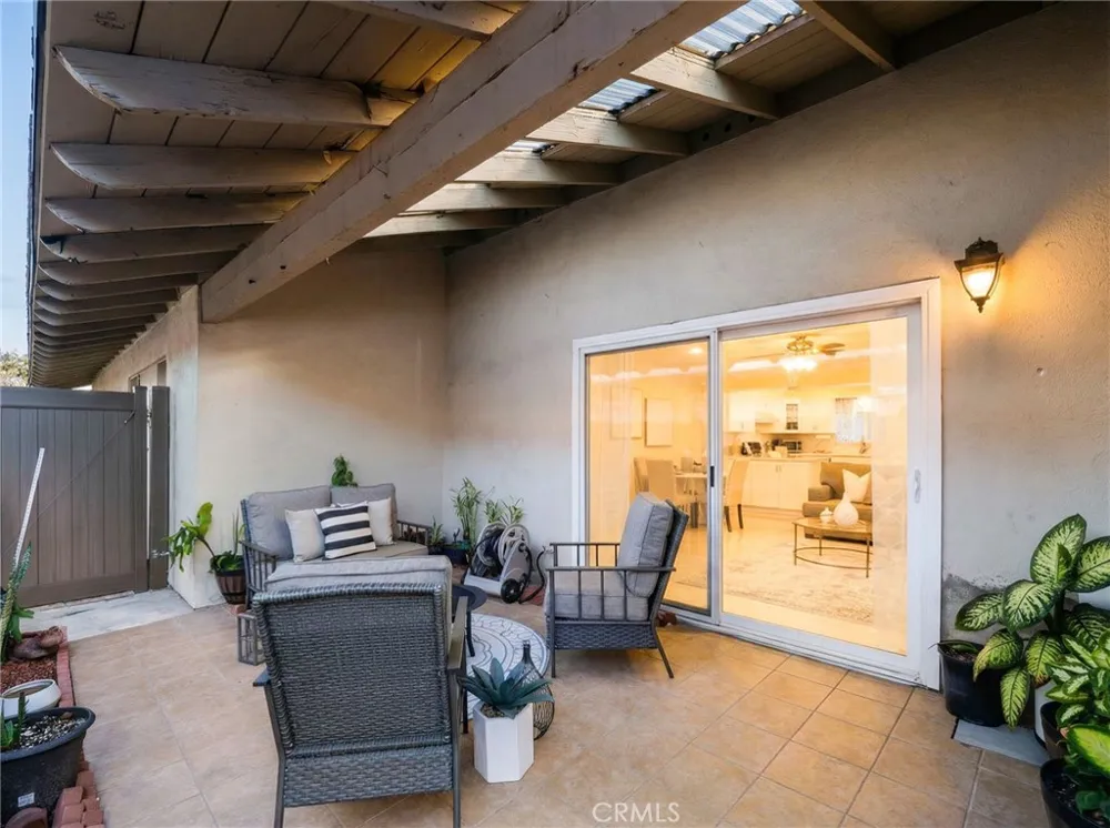 3139 E Chapman #3B Orange, CA 92869